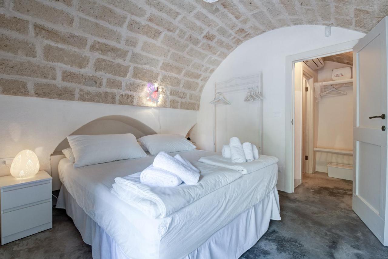 B&B Trulli Moonlight Da Grace Ostuni Buitenkant foto
