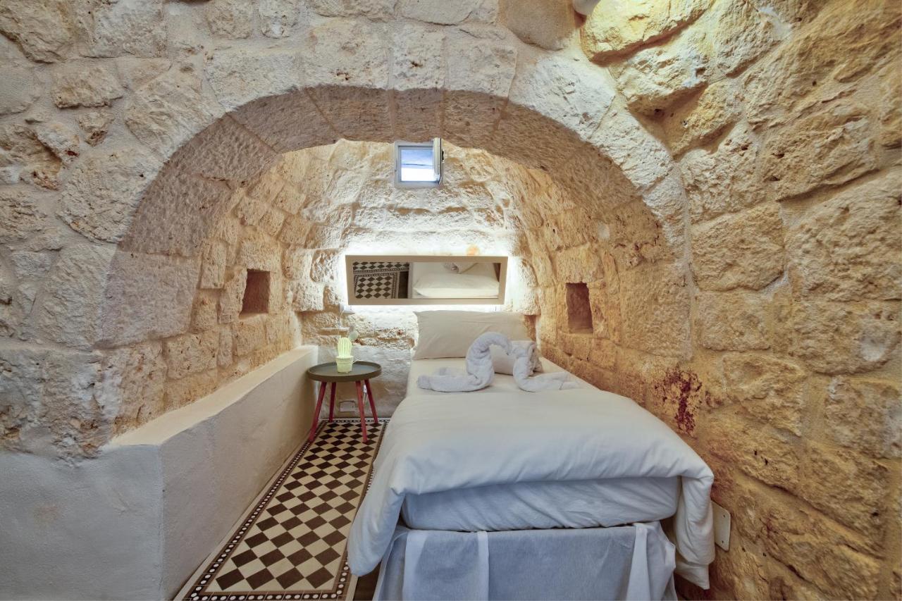 B&B Trulli Moonlight Da Grace Ostuni Buitenkant foto
